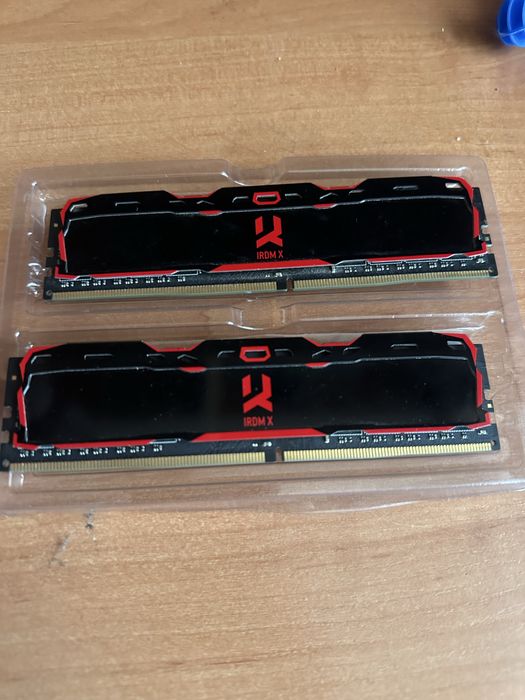 Оперативна памʼять 8 gb ddr4