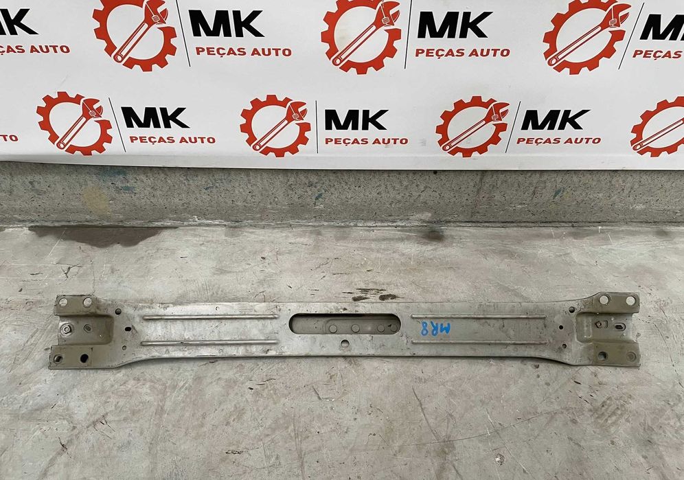 Reforço de pára-choques frontal de Nissan Navara 2.3DCI 2017 (NP300)