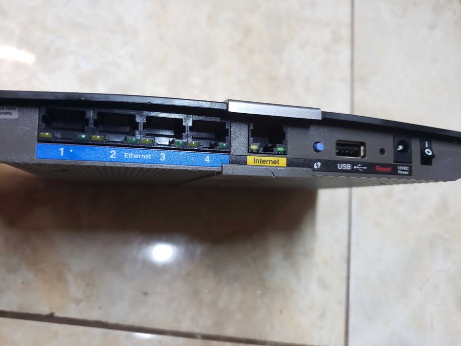 Роутер маршрутизатор WiFi вайфай Cisco Linksys EA4500