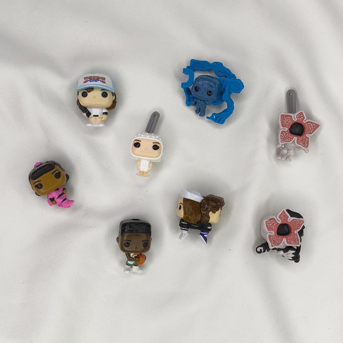 Фігурки Kinder Joy Stranger Things Дивні дива Очень странные дела ОСД