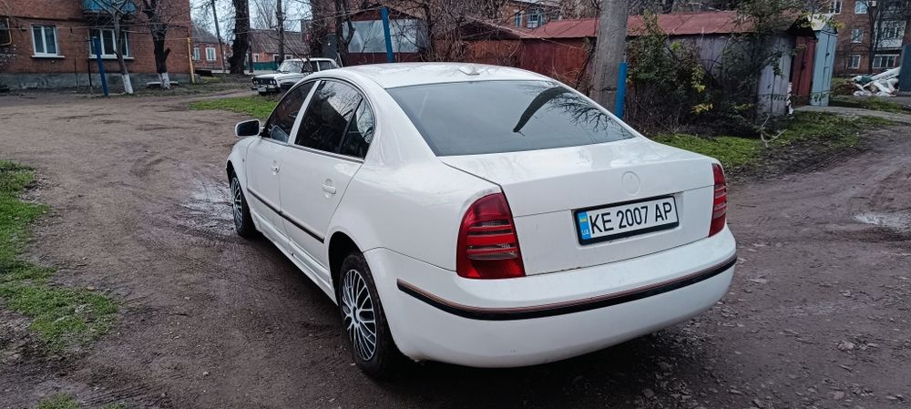 Skoda Superb 2.5