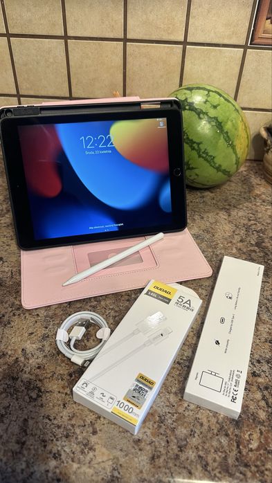Tablet iPad Apple Retina 10” - TOUCH ID - PROCREATE