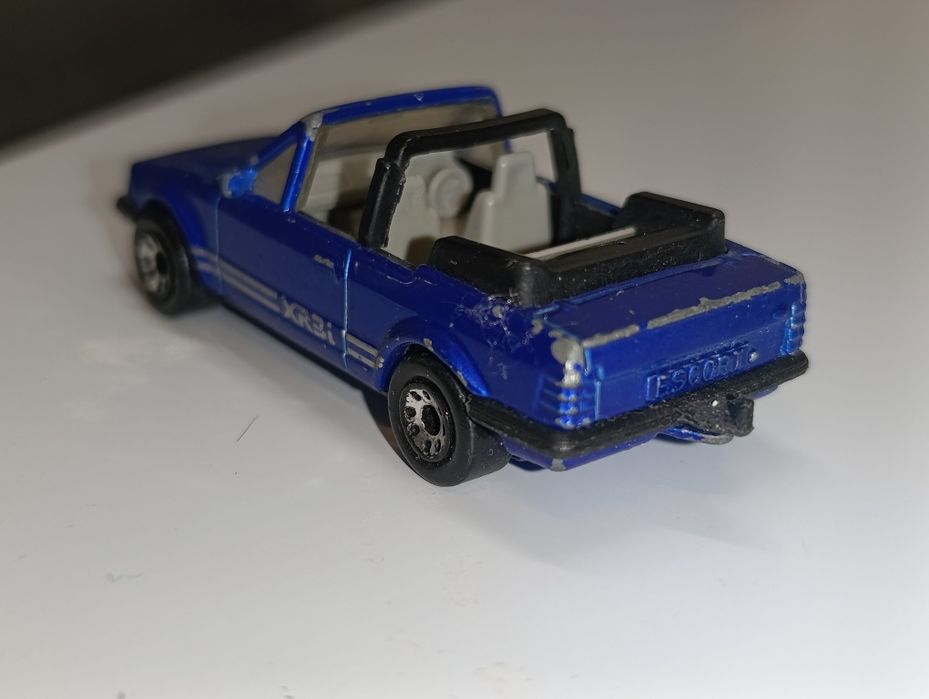 Miniatura Matchbox Ford Escort XR3i