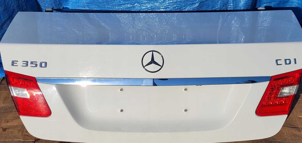Mercedes E-CLASS W212 Кришка багажника