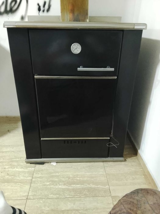 Salamandra com base em vidro
