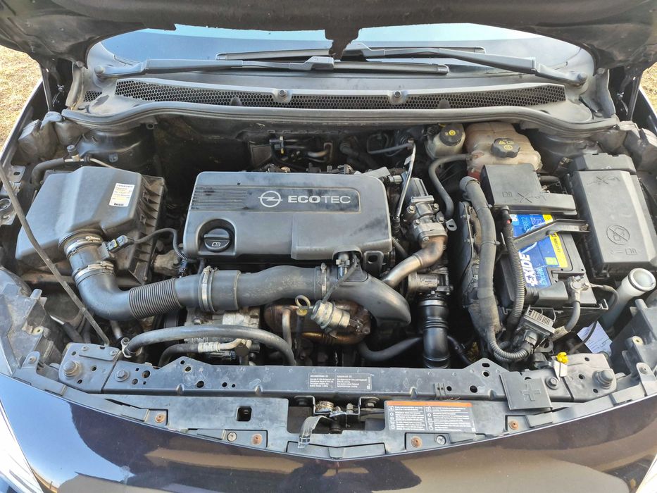 Opel Astra J 1,7 CDTI Uszkodzony Silnik