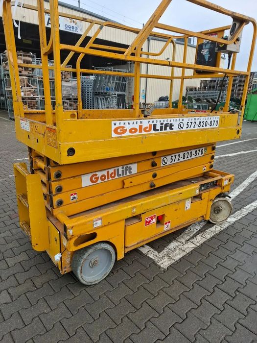 Haulotte Compact 12  podesty ruchome – podnośnik nożycowy - Haulotte Compact 12