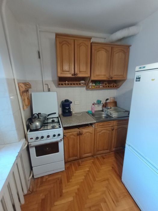 Здається однокімнатна неподалік з центром.Пентагон.