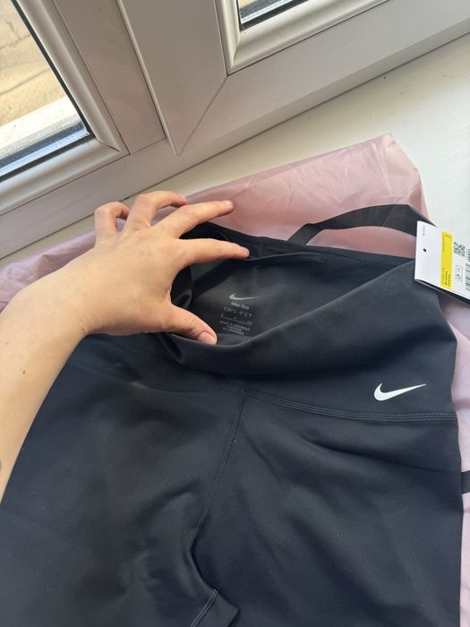 Велосипедки Nike NS NK CLSC HR 8IN SHORT DV7797-010 р. S чорний