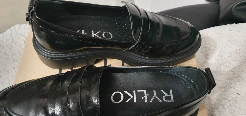Loafersy Ryłko r.37