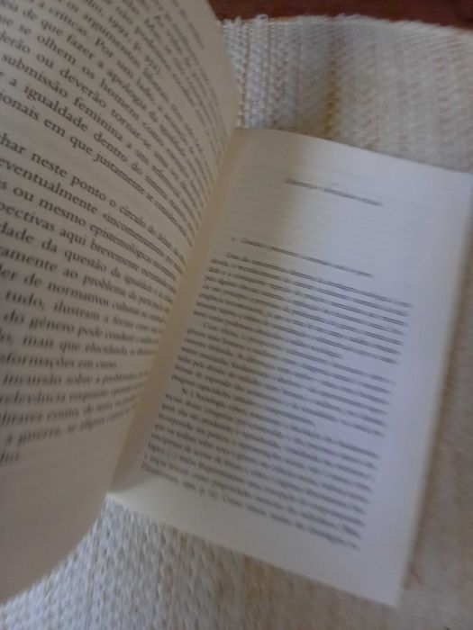 Mulheres nas Forças Armadas Portuguesas por Helena Carreira