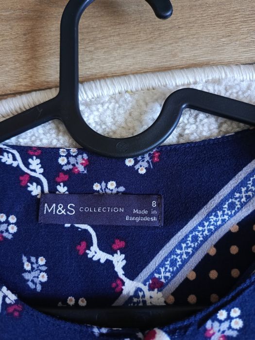 granatowa sukienka midi M&S w kwiaty geometryczna w talii elegancka 36