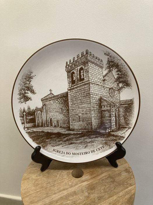 Prato Decorativo da Igreja do Mosteiro de Cete c/ Suporte