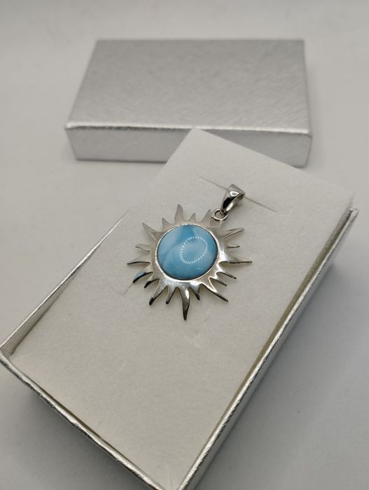 Srebrny wisiorek, słoneczko, larimar, próba 925