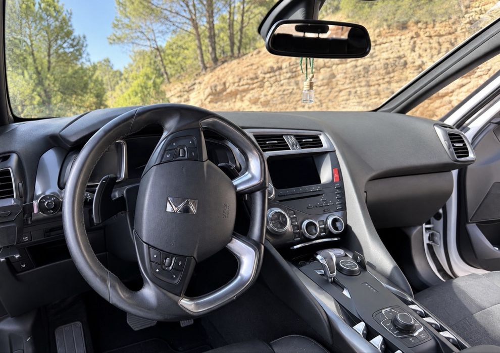 Citroen DS5 hybrid foto 4