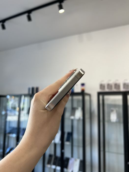 Telefon iPhone 15 PRO 256GB Biały Apple Gwarancja iTrade