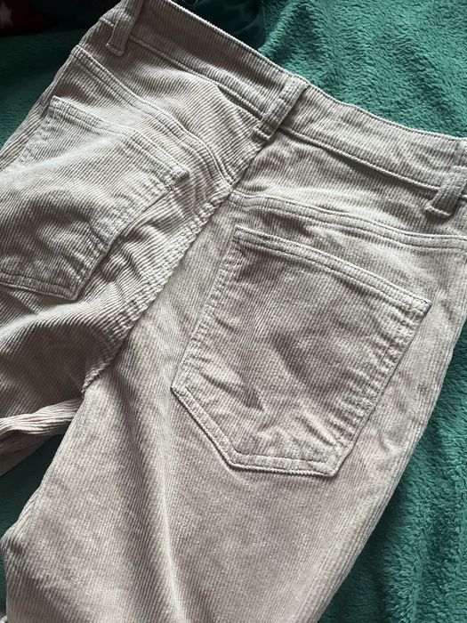 Klasyczny sztruksowe beżowe h&m