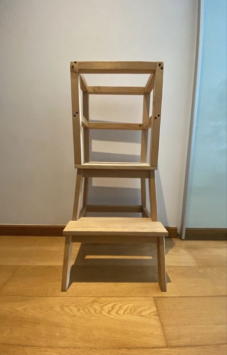 Torre de aprendizagem de madeira