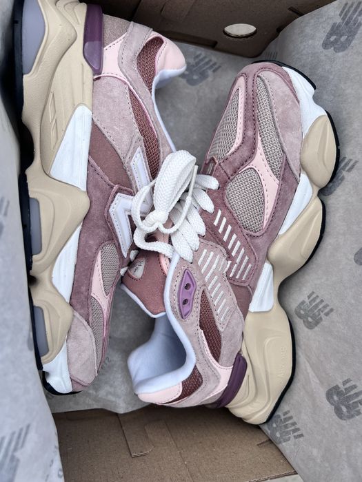 Кросівки жіночі New balance 9060 Sparrow .