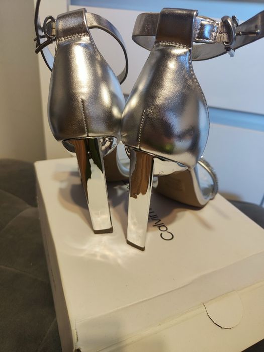 Srebrne sandałki elegamckie