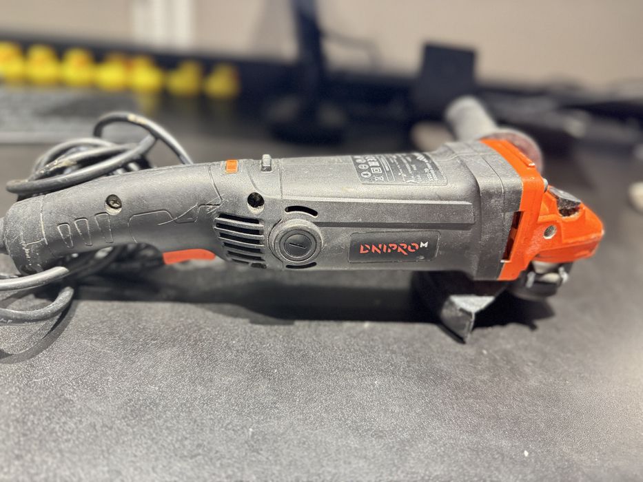 Болгарка Dnipro-M GL-125S з регулятором | Ідеал, користована 3 рази