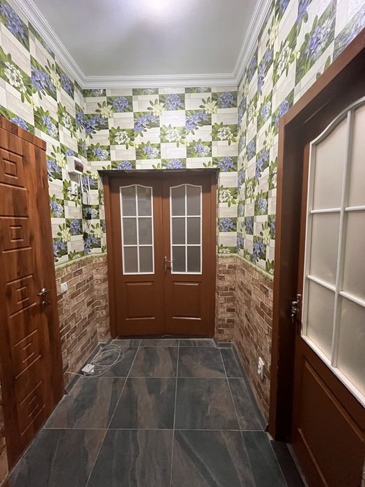 Продам 2к сталинку пр. И. Мазепы возле 5 школы