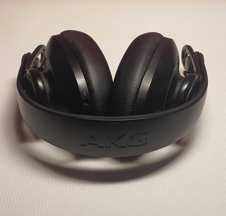 AKG K361-BT студійні блютуз монітори