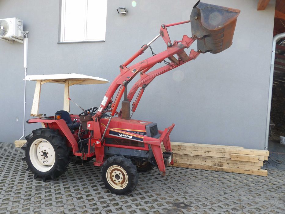 Yanmar F20 4x4 ładowacz czołowy TUR mini traktor ogrodniczy