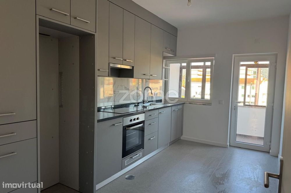 Apartamento T2 renovado | Miranda do Corvo