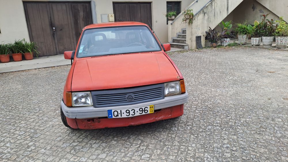 Carrinha Corsa A Fase 1 -- Para peças/restauro