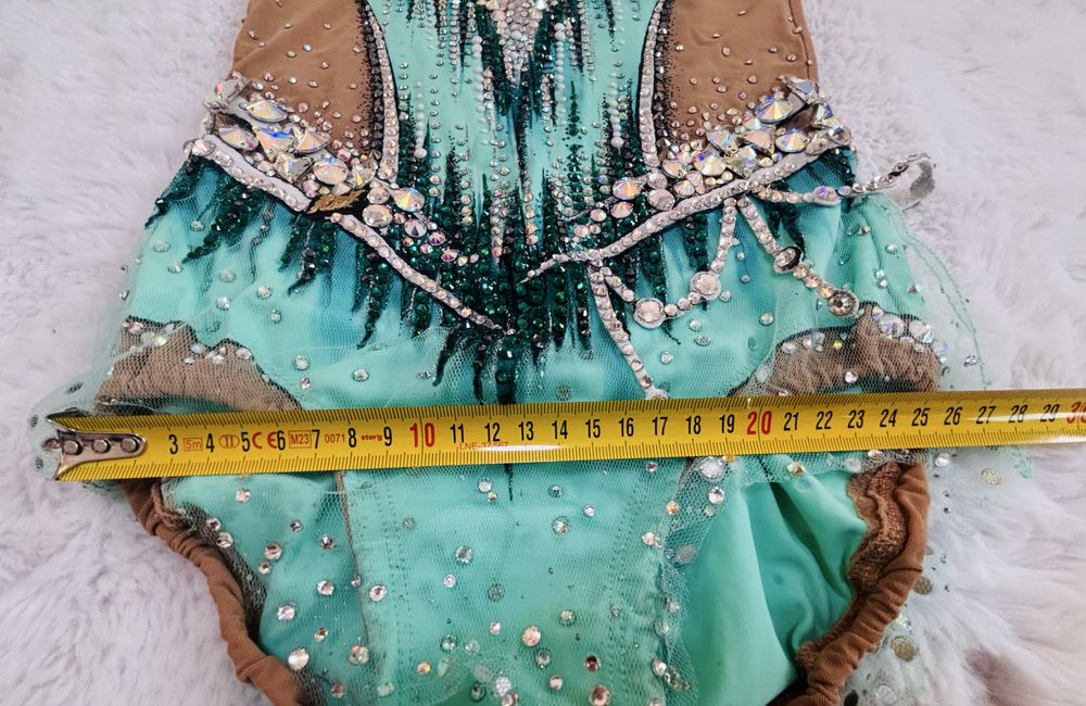 Strój do gimnastyki artystycznej kamienie Swarovski