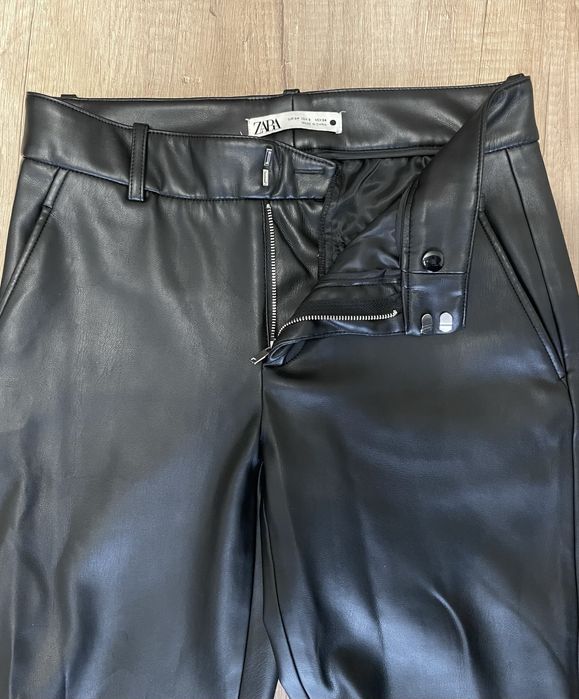 Брюки Zara из экокожи