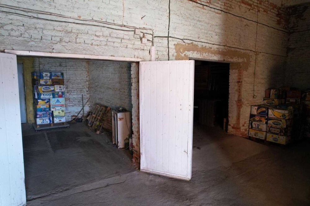 Продаж складського приміщення в Браїлові