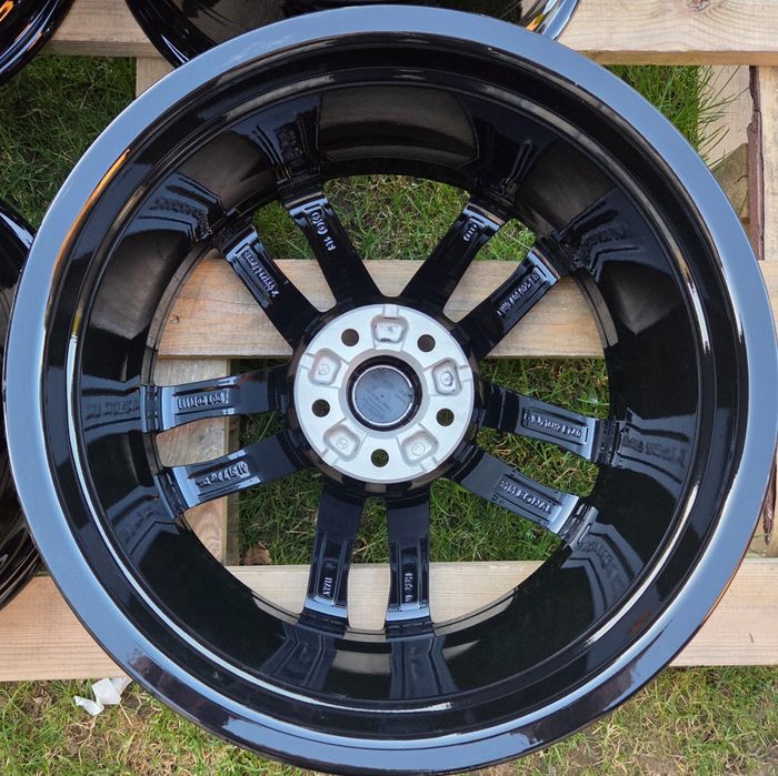 Felgi Oryginał Audi A3 A4 A5 A6 Q3 Q5 8Jx18 ET40 5x112 8W0