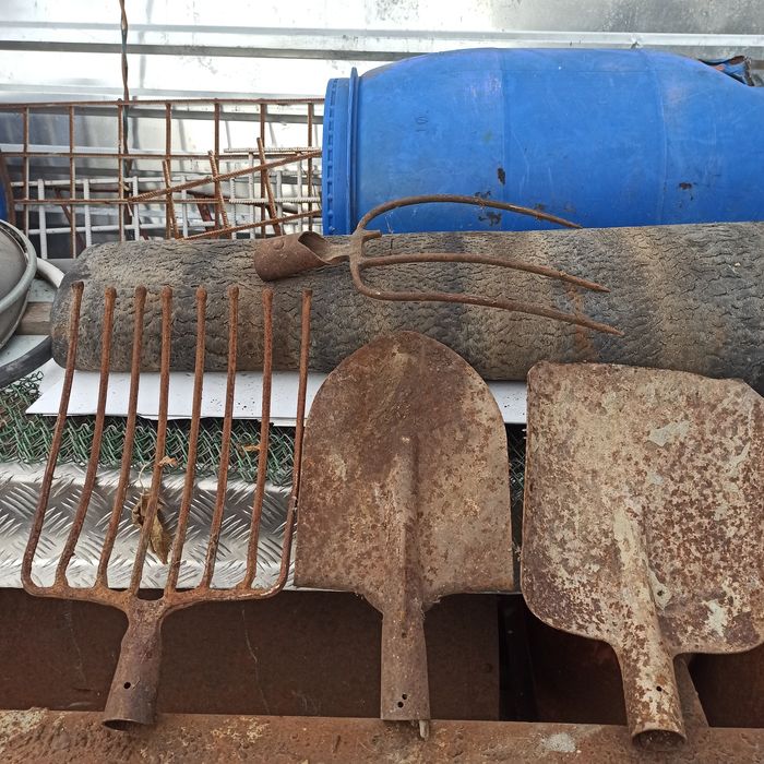 Бочка в хорошому стані,200 літрів,І.Т.Д.