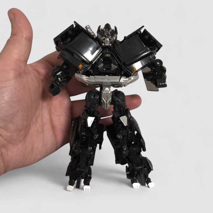 Робот-трансформер Айронхайд Ironhide Weapon Master 17 см чорний