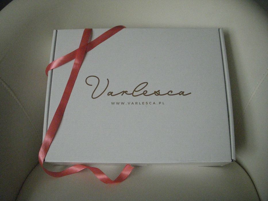 Koszula damska z motywem w wieże Eiffla długi rękaw 36 S – Nowa!