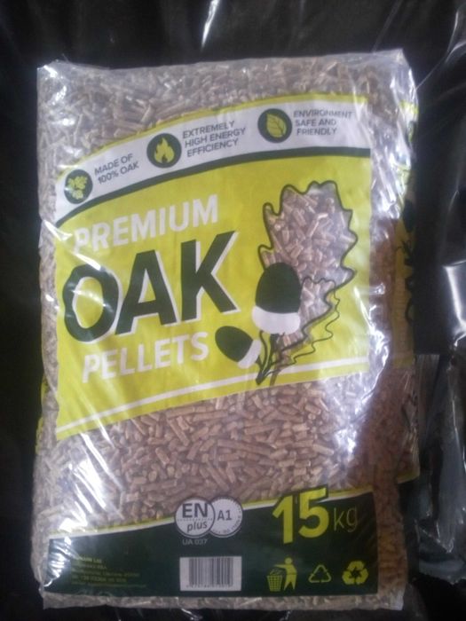 Od ręki  dębowy jeszcze jest