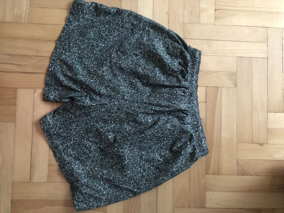 Spodenki sportowe Adidas L