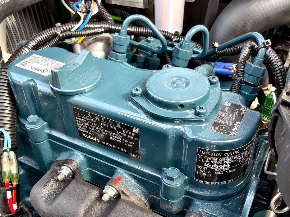 Miniescavadora / Minigiratoria de rastros 1Ton. Kubota + Engate Rápido S30 cauda zero