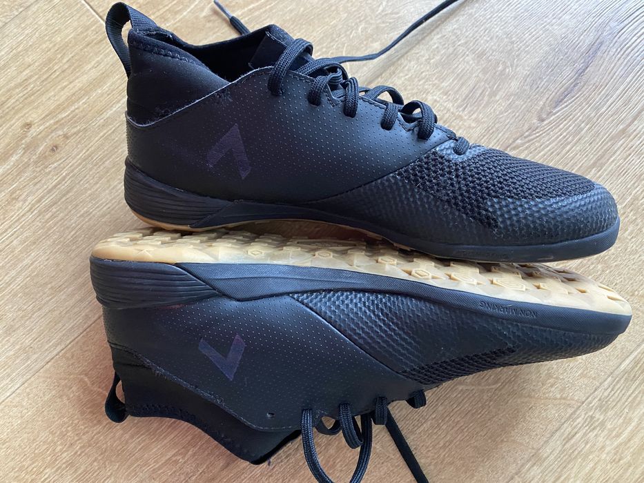 Buty 41 1/3 piłkarskie Adidas Ace 17.3 In Cg3708