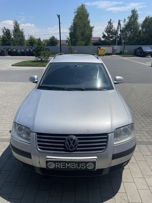 Бампер передній Volkswagen Passat B5+  Пасат б5