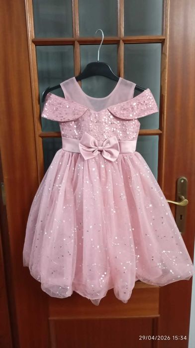Vestido de princesa cor de rosa menina 3/4 anos - como novo