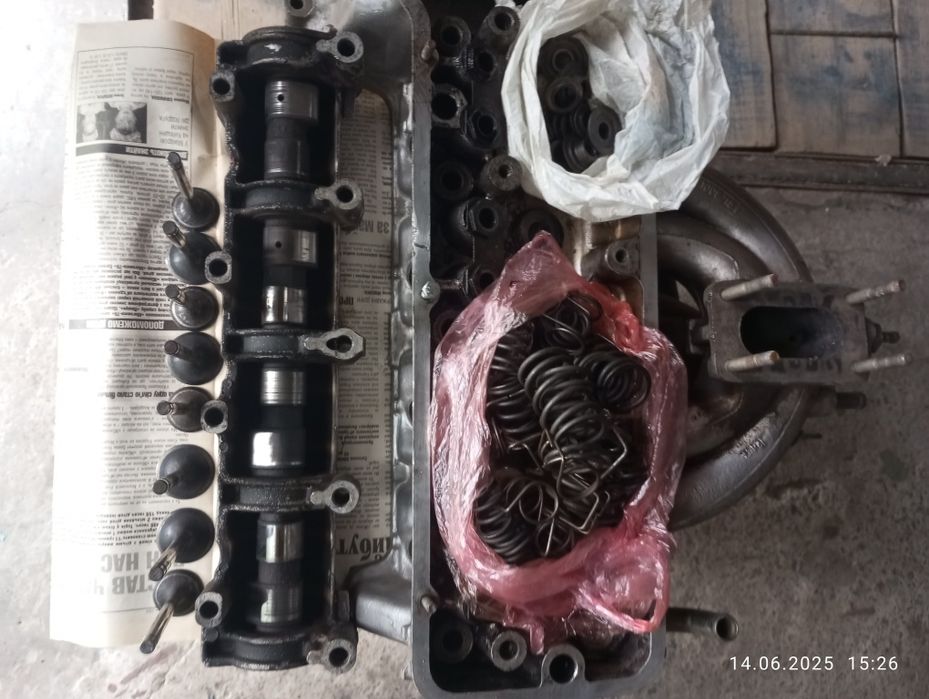 Головка двигателя ,,ВАЗ"