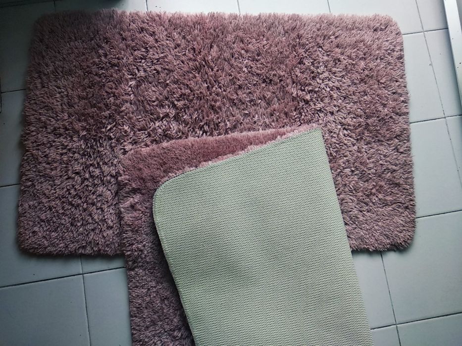 Tapetes pequenos de quarto em rosa