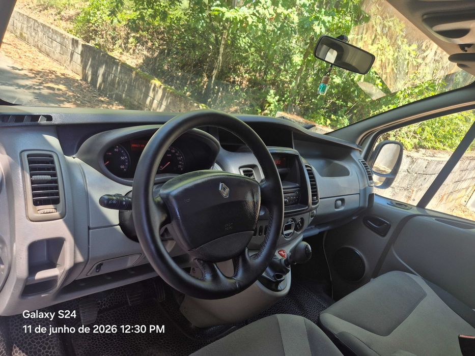 Carrinha Renault Trafic 2.00 dci