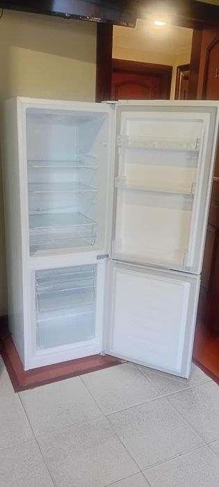 Frigorífico Kunft inverter 175 L