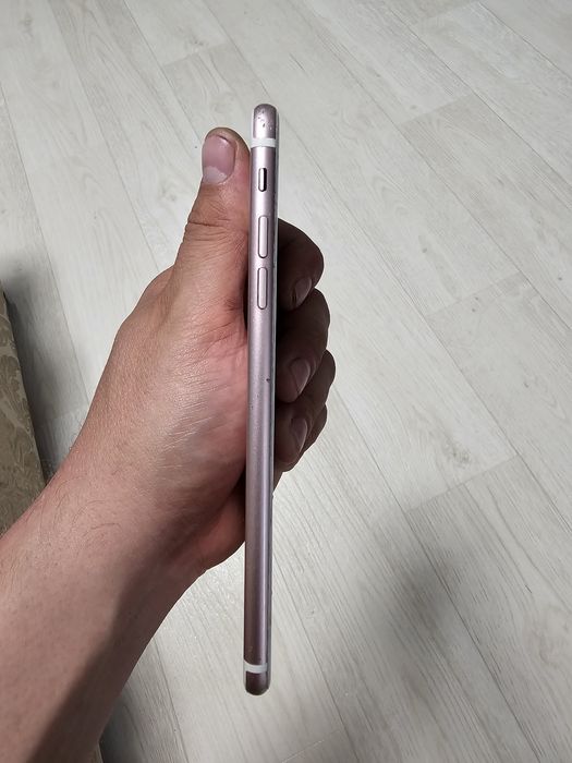 Продам Iphone 7 plus A1661