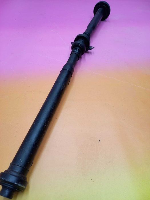 Карданный вал Кардан задний 7P0521102R 3.0 TDI Touareg NF 7P Туарег НФ