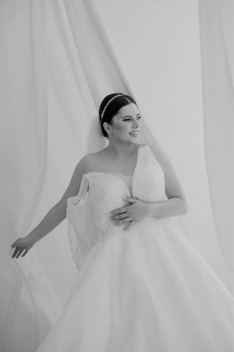 Продам весільну сукню в ідеальному стані!